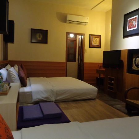 Dhanesvara Holistic Unique Homestay Wonotjolo Eksteriør billede