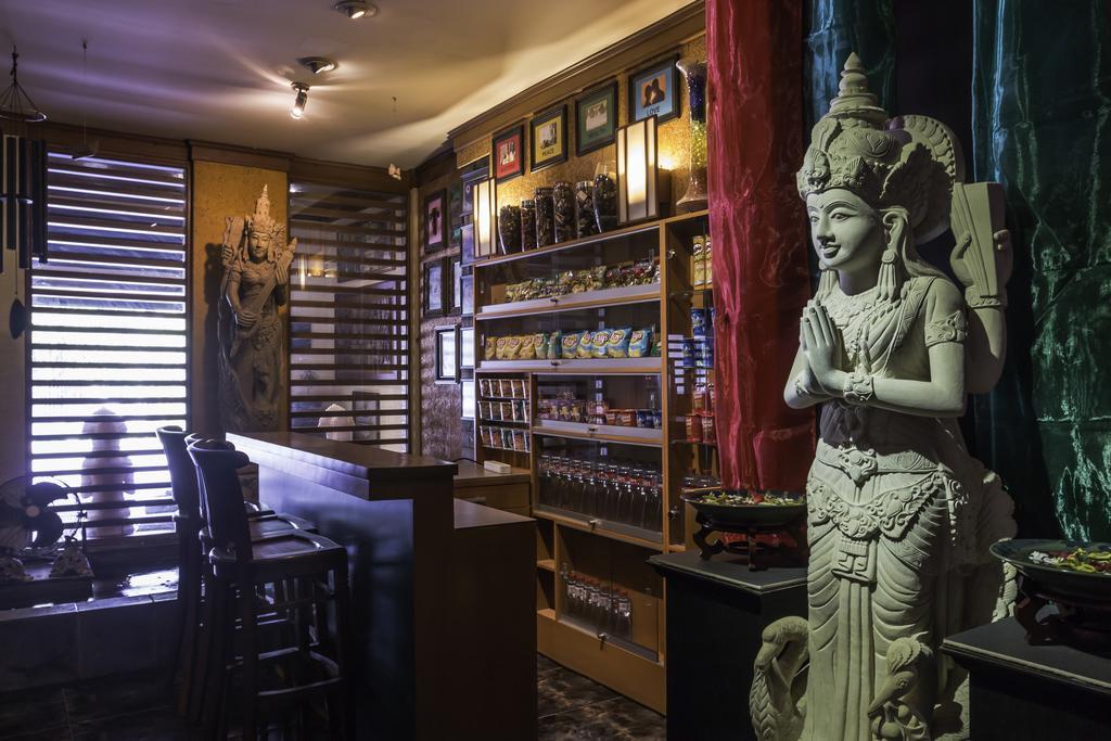 Dhanesvara Holistic Unique Homestay Wonotjolo Eksteriør billede